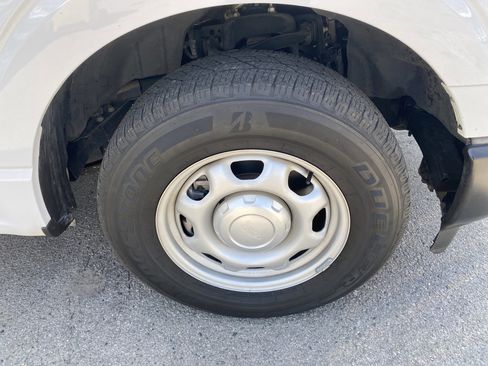 Used 2022 Ford F150 XL image 9