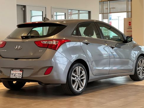 Used 2016 Hyundai Elantra GT w/ Option Group 02 image 4