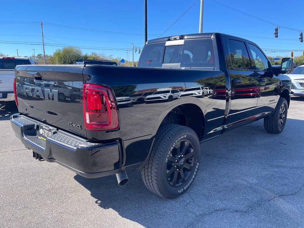 Used 2025 RAM 3500 Big Horn AWD/4WD image 3