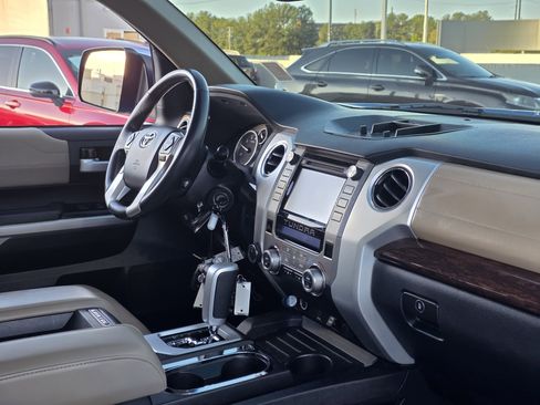 Used 2017 Toyota Tundra Limited image 28