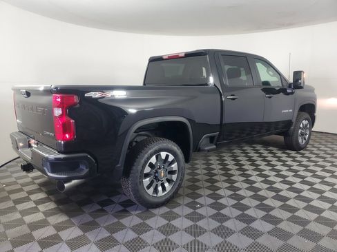 New 2026 Chevrolet Silverado 2500 Custom w/ Custom Value Package AWD/4WD image 4