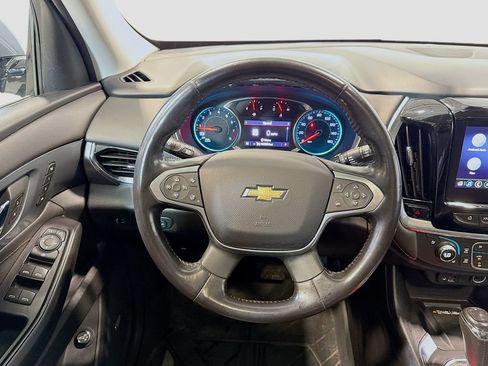 Used 2020 Chevrolet Traverse Premier FWD image 26
