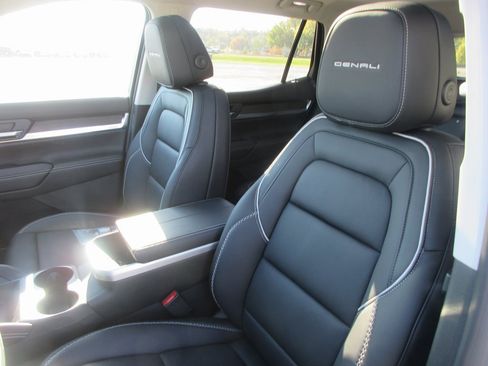 New 2026 GMC Terrain Denali image 12