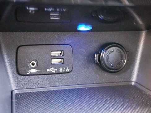 Used 2021 Subaru Forester Limited w/ Popular Package #3 image 30