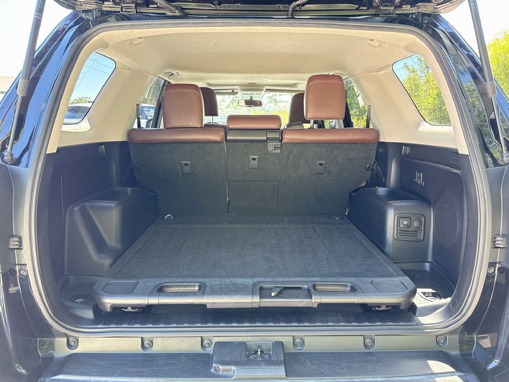 Used 2018 Toyota 4Runner Limited AWD/4WD image 12