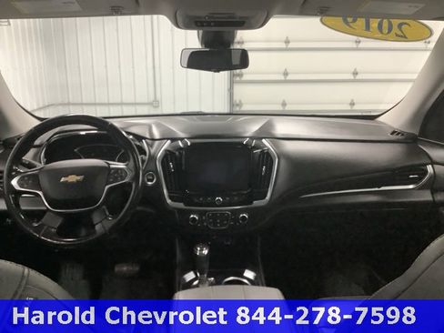 Used 2019 Chevrolet Traverse LT image 14
