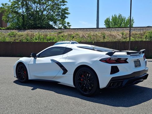 Used 2024 Chevrolet Corvette Stingray Preferred Cpe w/ Z51 Performance Package RWD image 4