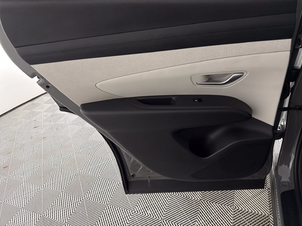 Certified 2025 Hyundai Tucson SEL FWD image 14