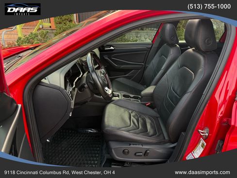 Used 2021 Volkswagen Jetta GLI Autobahn w/ GLI Autobahn Black Package image 8