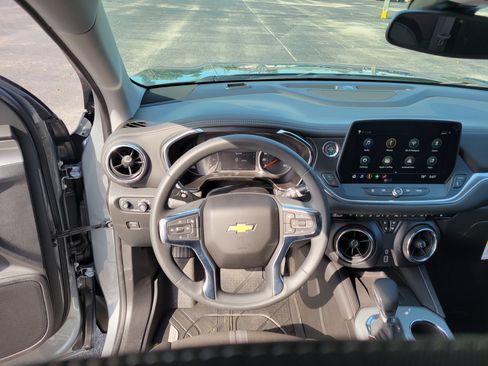 Used 2026 Chevrolet Blazer LT image 13