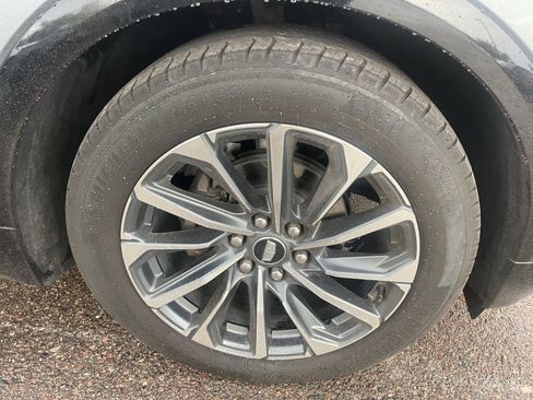 Used 2024 Cadillac Lyriq Sport RWD image 4