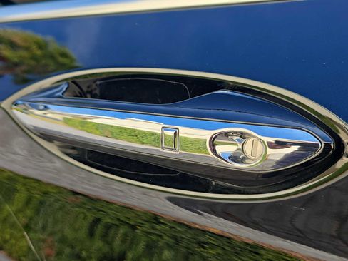 Certified 2024 INFINITI QX50 Luxe w/ Accent Package image 9