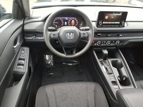 Used 2024 Honda Accord EX image 9