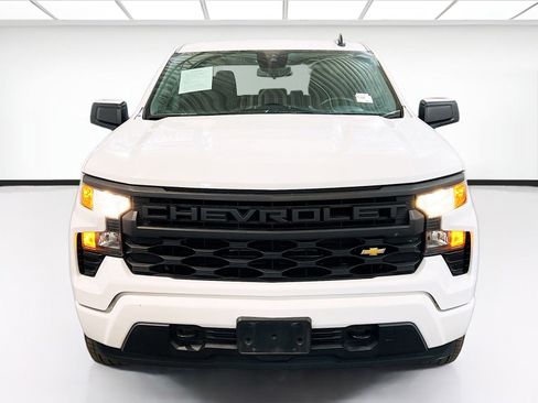 Used 2022 Chevrolet Silverado 1500 Custom w/ LPO, Dark Essentials Package RWD image 2