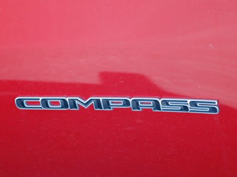 Used 2024 Jeep Compass Limited AWD/4WD image 8