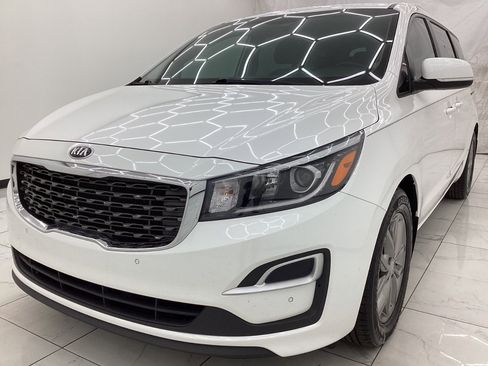 Used 2020 Kia Sedona EX FWD image 1