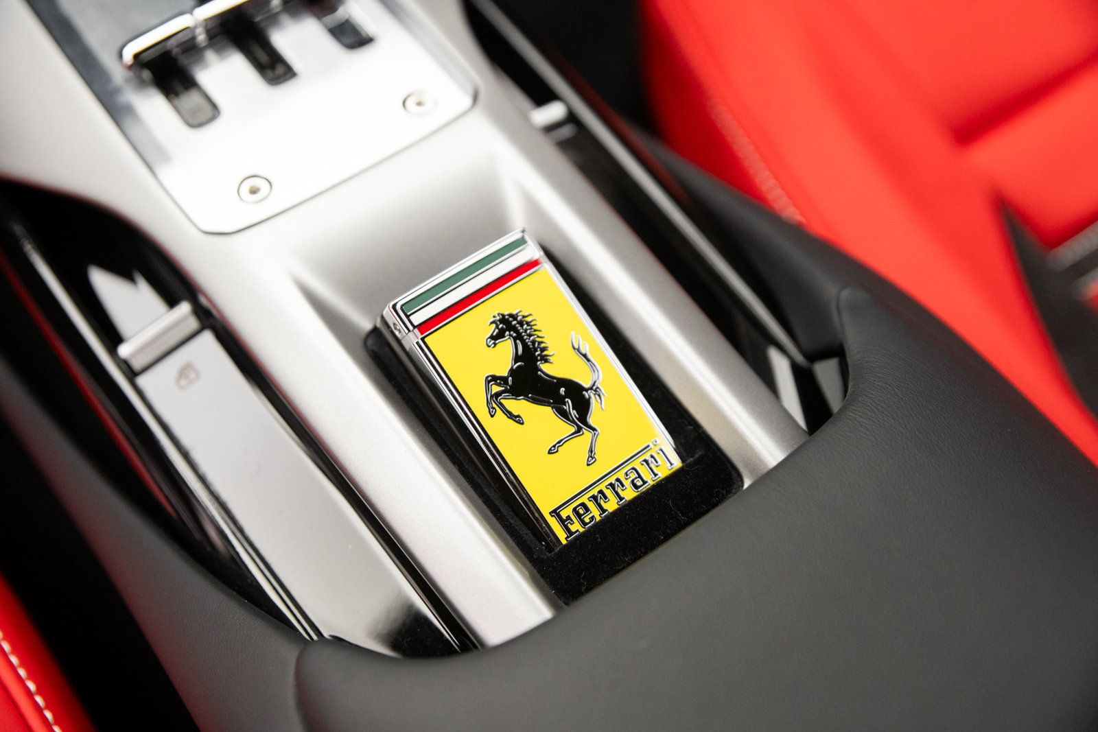 Used 2025 Ferrari 12Cilindri RWD image 22