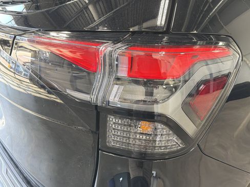 Used 2026 Subaru Forester Premium AWD/4WD image 17