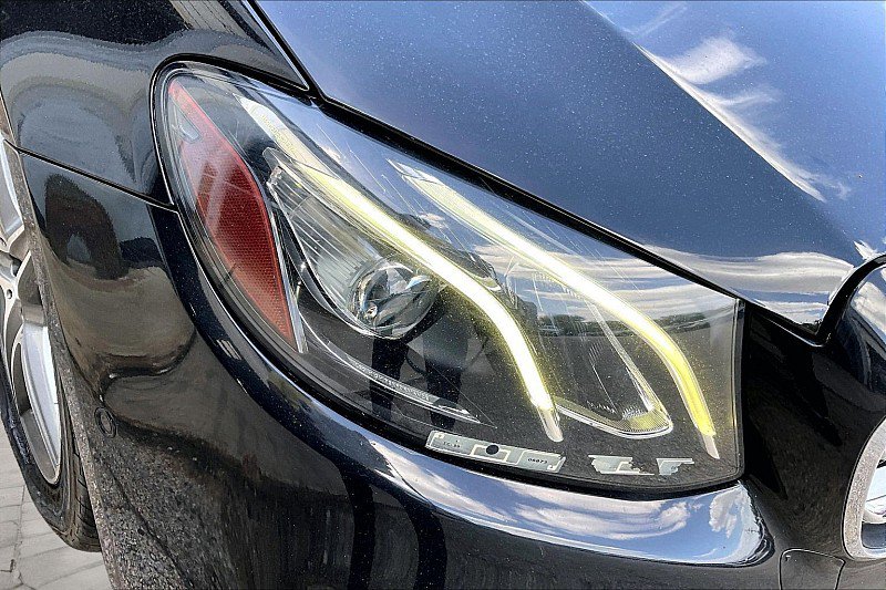 Used 2017 Mercedes-Benz E 300 image 24