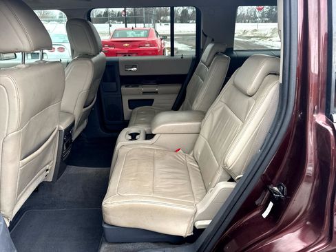 Used 2009 Ford Flex SEL image 11