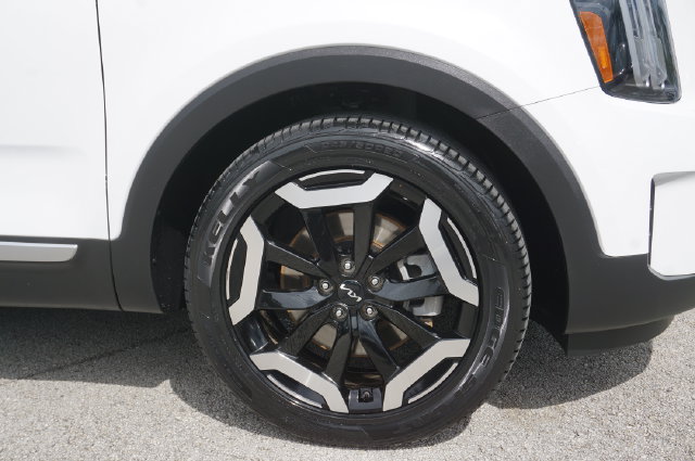 Used 2025 Kia Telluride EX FWD image 30