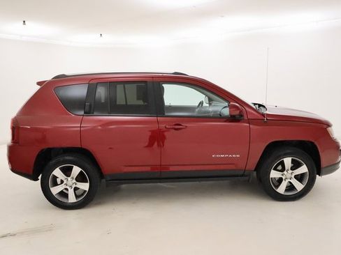 Used 2016 Jeep Compass High Altitude image 2