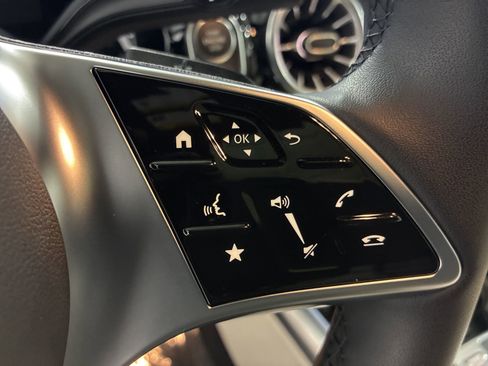 Used 2025 Mercedes-Benz GLA 250 4MATIC image 12