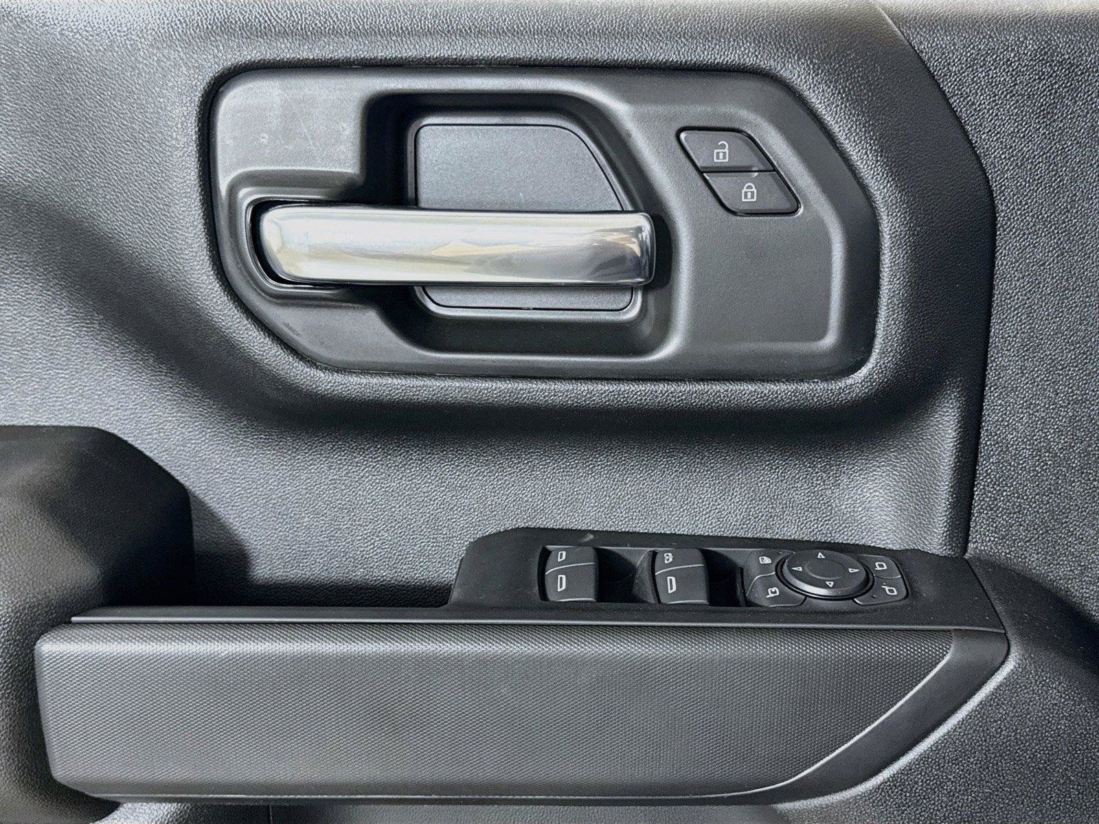 New 2026 Chevrolet Silverado 2500 Custom w/ Custom Value Package AWD/4WD image 16