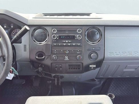 Used 2016 Ford F250 XL w/ Power Equipment Group image 10