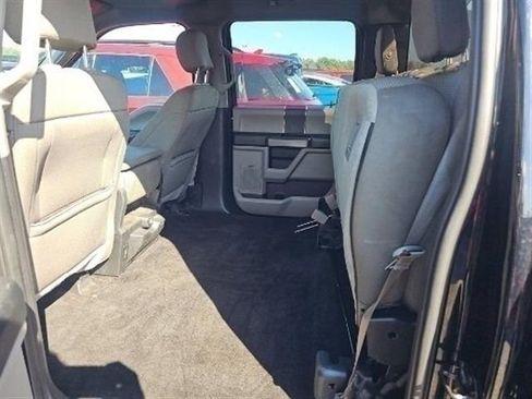 Used 2018 Ford F150 XLT image 5