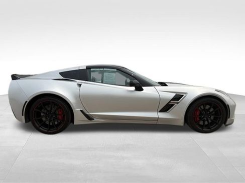 Used 2019 Chevrolet Corvette Grand Sport RWD image 8