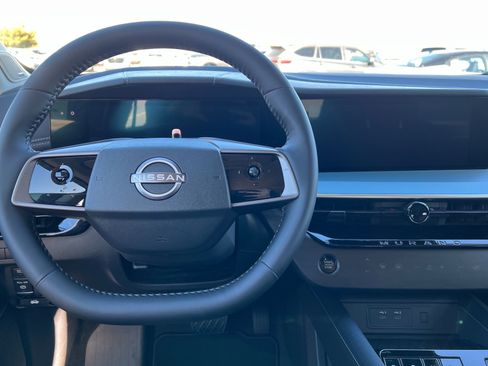 New 2025 Nissan Murano SL image 12