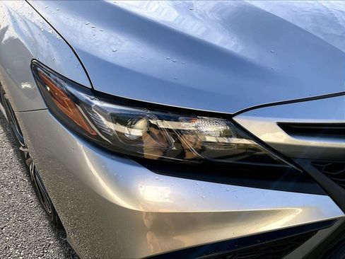 Used 2024 Toyota Camry SE image 32