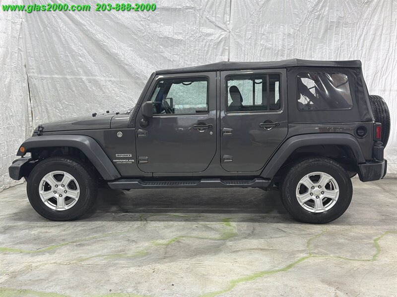 Used 2017 Jeep Wrangler Unlimited Sport w/ Connectivity Group AWD/4WD image 13