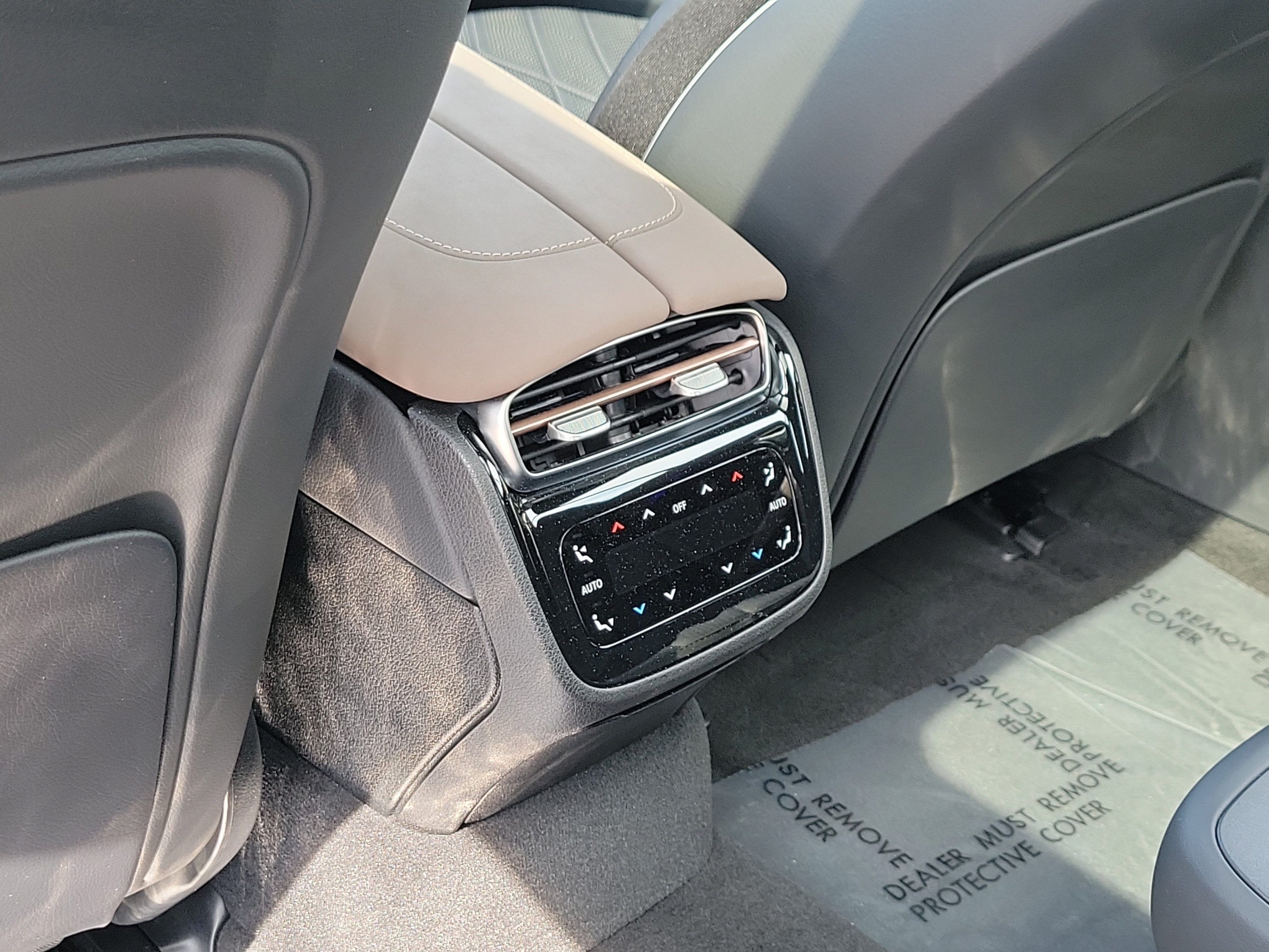 Certified 2024 Mercedes-Benz EQS 580 4MATIC Sedan image 11