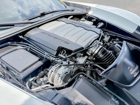 Used 2017 Chevrolet Corvette Stingray Coupe image 37