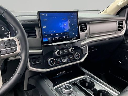 Certified 2022 Ford Expedition Max XLT AWD/4WD image 6