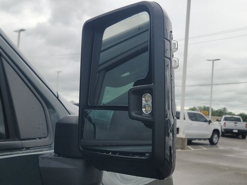 Certified 2025 Chevrolet Silverado 2500 ZR2 w/ Technology Package AWD/4WD image 13