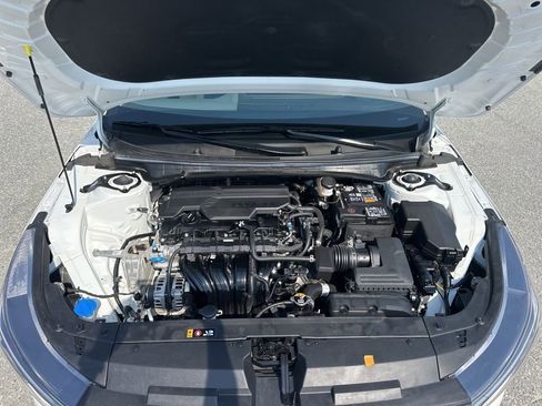 Used 2025 Kia K4 LXS image 29