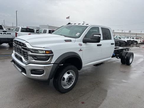 New 2026 RAM 5500 Tradesman image 2