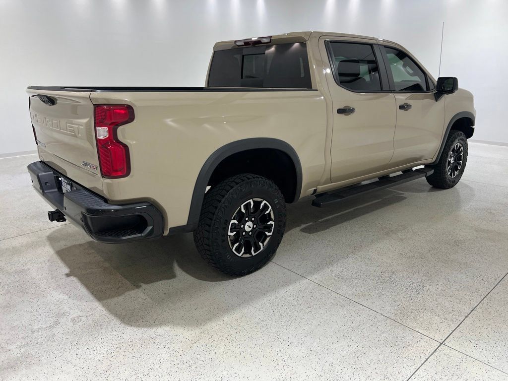 Used 2023 Chevrolet Silverado 1500 ZR2 AWD/4WD image 5