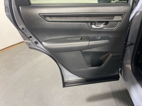 Used 2023 Honda CR-V EX image 25