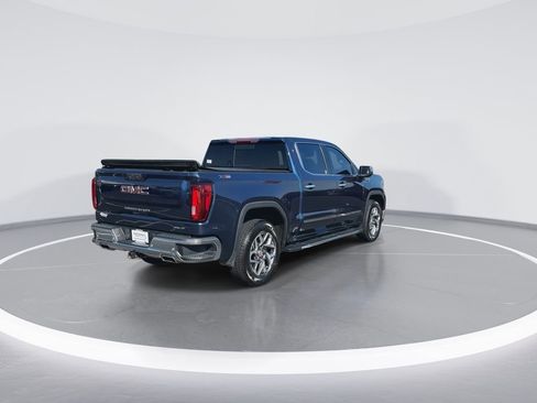 Used 2022 GMC Sierra 1500 SLT w/ SLT Premium Plus Package AWD/4WD image 8
