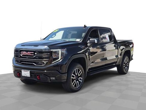 Used 2023 GMC Sierra 1500 AT4 w/ AT4 Premium Package AWD/4WD image 1
