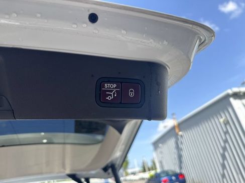 Used 2018 Mercedes-Benz GLE 350 4MATIC image 13