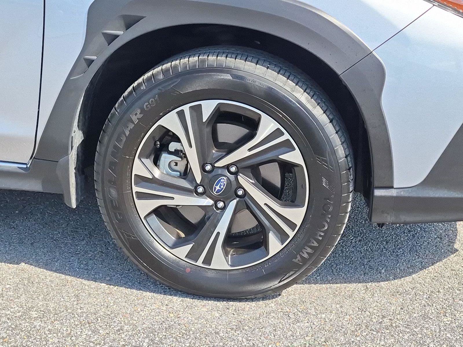 Certified 2025 Subaru Crosstrek 2.5i Premium AWD/4WD image 9