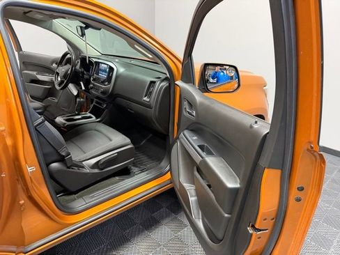 Used 2017 Chevrolet Colorado LT w/ LT Convenience Package image 20