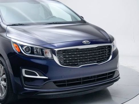 Used 2019 Kia Sedona EX FWD image 10