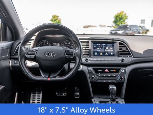 Used 2018 Hyundai Elantra Sport FWD image 15