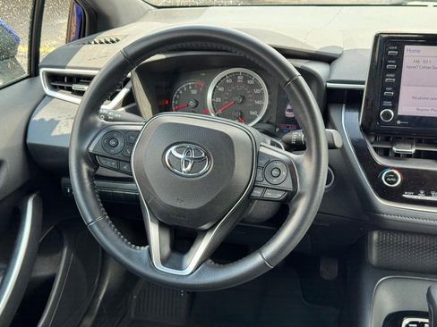 Used 2021 Toyota Corolla SE w/ SE Premium Package FWD image 17